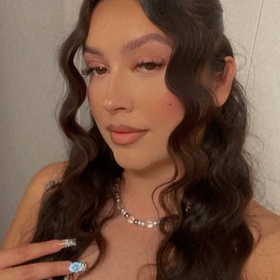 jesssicajazmine's profile picture. LA | 🇲🇽 | IG: jesssicajazmine
Nail tech: @nailsbyjesssj