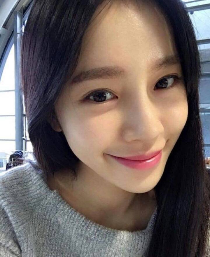 IhfjO44026's profile picture. 資産70億円　化粧品会社の社長の個人アカ 今回は2000万ちょっと用意しました フォロワーさんの皆さんに無くなるまで配ります!今すぐ→金融知識ゼロのあなたでも安心！たった1日10分で資産が増える方法を期間限定で公開中！▶︎ https://t.co/J6piSFBHU2