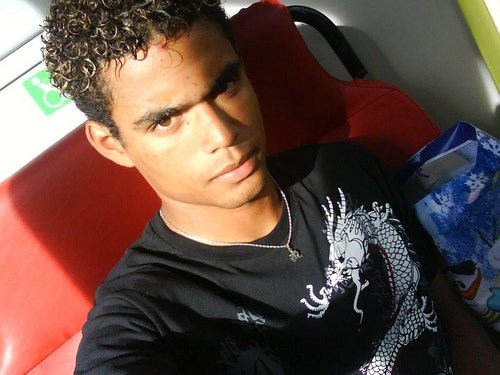 ㅤㅤㅤㅤㅤ Na verddade aquelas pessoas que mais tte Julgam, fariam de tudo para estar no seu lugar ;9