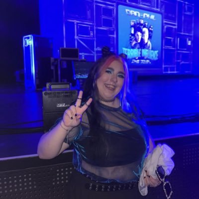 EmoTahlia's profile picture. (L)GBTQ+🏳️‍🌈 🤪✨20✨ multi-f(ph)andom🫡 SHE/THEY💙✨