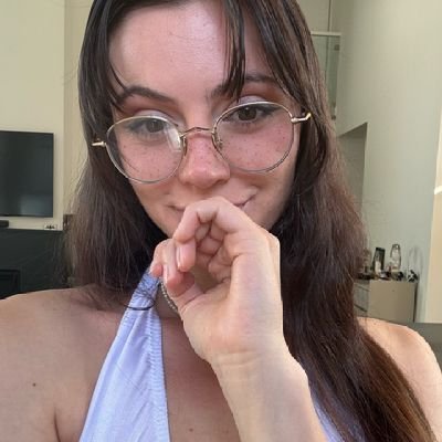 Envie de passer des moments coquins 🥵🔞🫦 ?! Dm pour plus d'infos chéri 💕😘.
Les plaisantins je bloque 🚫. 👇👇👇ici, je réponds plus vite aux messages.