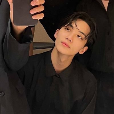 vneizxu's profile picture. '𝓽𝓲𝓵𝓵 𝓽𝓱𝓮 𝓵𝓪𝓼𝓽 𝓼𝓪𝔂 𝓽𝓱𝓮 𝓷𝓪𝓶𝓮  — 💎 ~ | 👼🦌🐸 #vansproofsx