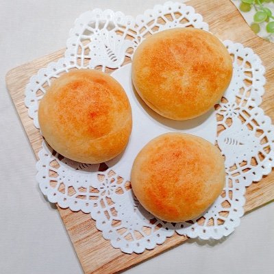 「砂糖なし」「油なし」「卵なし」「乳製品なし」で、「いつでも」「だれでも」簡単に作れるグルテンフリーの健康パンを動画でレッスンしているパン教室です。
アレルギーや病気があっても、みんなで「おいしいね」と言えるパンを提供しています。
レッスンにご興味がある方は、まずは「LINE」にご登録ください!