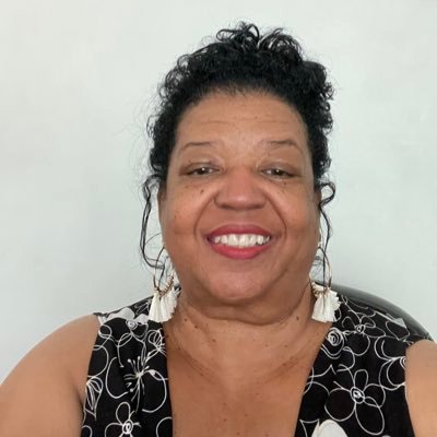 #DigitalContentDesigner #OnlineInstructor #eBibleStudy #WomanOfGod! Your e-Facilitator!👩🏾💻❤️✌🏾#BeALifeLongLearner!