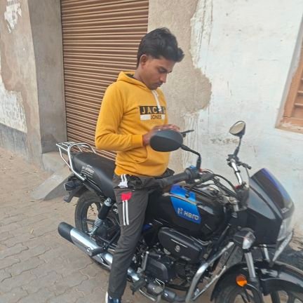 Jhanda lehrata rahe, dil dhadakta rahe,
Mera desh har dil mein zinda rahe