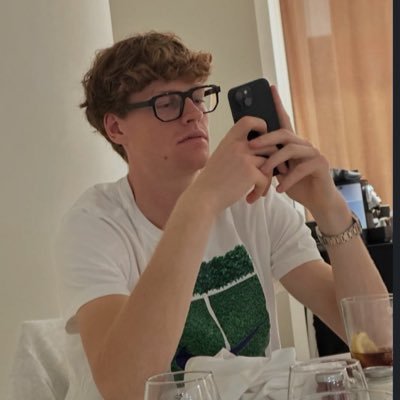 ronalddasilvaa's profile picture. inspired by @janniksin