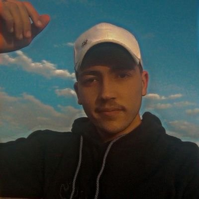 zlx3z92394's profile picture. 