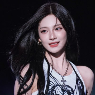 มองโลกตามที่เห็น ให้แคร์คนทั้งโลกก็ตายห่ากันพอดี