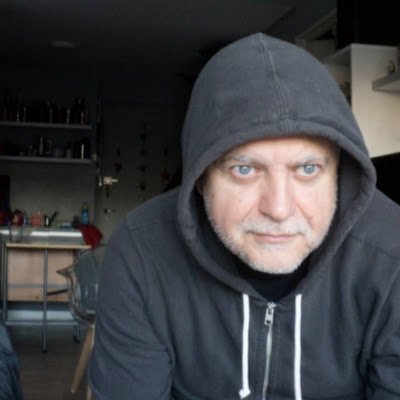 Creo que mi vida seria más fácil si no me importase tanto Independiente. Lástima que dejaría de ser mi vida 🔴 (E.S)
