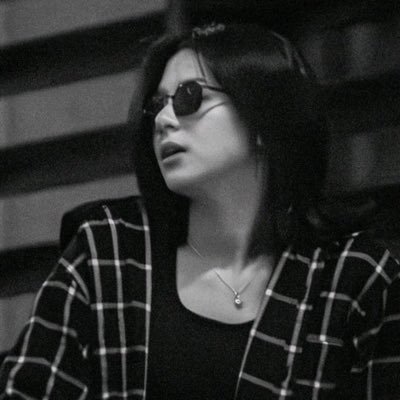 asazdel's profile picture. Chimerical — Adorned with ceaseless dazzle, Navvy has proclaimed that she is entombed in opulence. “Her essence lingers, cherished with Salva flair.”