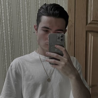 oleshyzhko's profile picture. vnmu . хірург у стадії зародку