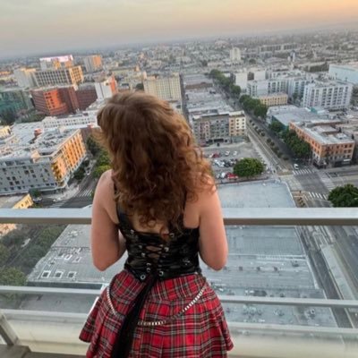 simple girl loves traveling,video games and cats 🐈 Bi 🏳️🌈