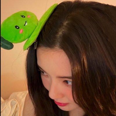 congyaa_107's profile picture. ˗ˋˏ 검은 머리 파뿌리 될 때까지 ♡ ˎˊ˗ #이선빈 🫛