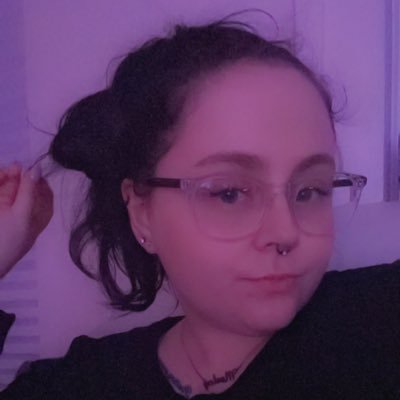 27 // Wales // she/her // here to post about halsey, wrestling & my cat 🖤