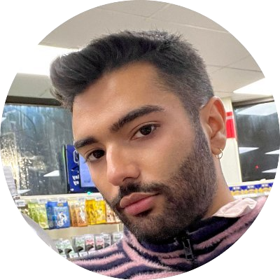 phd candidate, part-time maximalist & former stan twitter pioneer 😻