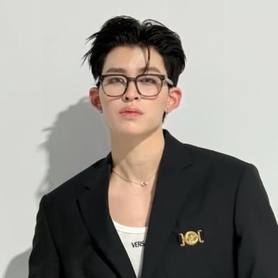 woniderry's profile picture. Pond Naravit 🖤  〜 ★˒˒  PondPhuwin . JoongDunk . JimmySea . PerthSanta . EarthMix　₊ ⊹ᯓ★ SKNN DWTEE🩵🩷            SURFJAVA —  Love Sea🌊