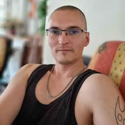 THooge65633's profile picture. Höre gern Deutschrock, Zocke gerne