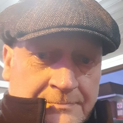 AndyLionsman's profile picture. 
