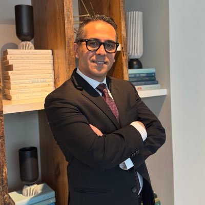 A critical thinker who embraces simplicity in life. MD, MSc, PhD. Passionate pharmaceutical medical affairs leader with a zest for innovation!