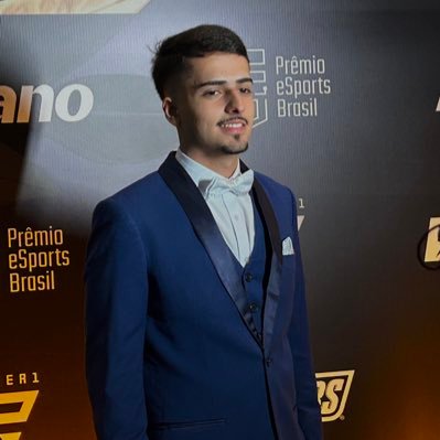 Alex Andrade, 20
Pro Player at ?
Qualed Globals 2024 🇺🇸
@catapani21