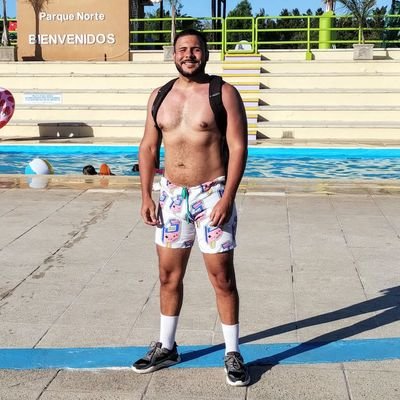 1.87mts
Médico Cirujano
ExModelo.
Músico.
Clarividente.
Espiritualista.
Gamer.
GYM.
Escritor📜 https://t.co/BerKYT48OH
