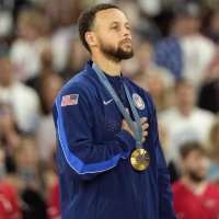 Curry 🥇 (@currysaura) 's Twitter Profile