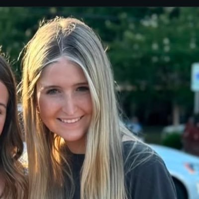 MadalynHill22's profile picture. 