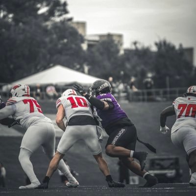 Victor Idusuyi 6’2 320 DT. https://t.co/fCm9ryovc7