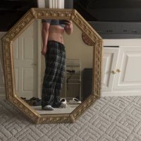 logan (@2hotintrovert) 's Twitter Profile