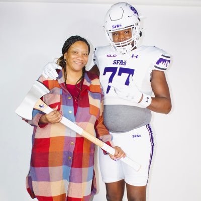 Jaylen Robinson 6’7” 290 OT Profile