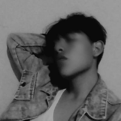 Emmanue81076369's profile picture. 