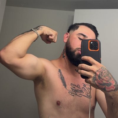 Mexicano🇲🇽, 27 years, bisexual, contenido para adultos en mi grupo de telegram ❌❌❌🍑🍆💦