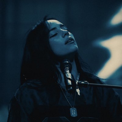 _nayloveseilish's profile picture. just a girl who loves billie 💙I will defend everybody dies till the day I die!!!