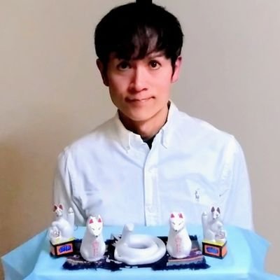 初めまして。いろいろ学ばせていただけたら幸いです。読書好き。無言フォロー可です。こちらもいたしますので。奇特な方がいらしたら、よろしくお願いいたします。
https://t.co/ZcarxW5765