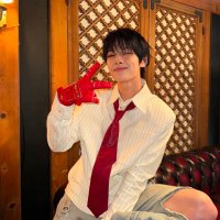 uina (@eunbina_0) 's Twitter Profile