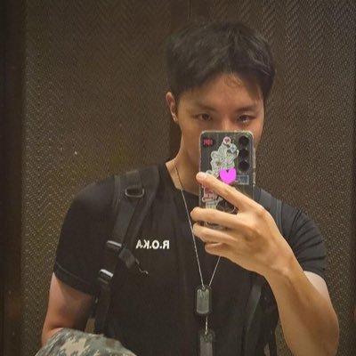 sanhhaycuoi's profile picture. @bts_bighit @BTS_twt