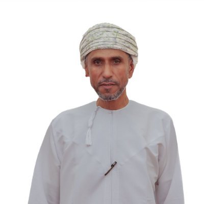دكتوراه في العلوم البحرية والسمكية، وخبرة علمية ومهنية (تقارب30 سنة) في الشؤون السمكية والإرشاد، والتواصل المجتمعي والتدريب