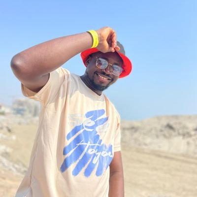 Biologist|| Social Media Strategist||Brand Influencer|| Team Chelsea.||
Dm For Campaigns, Ads & Promotions.