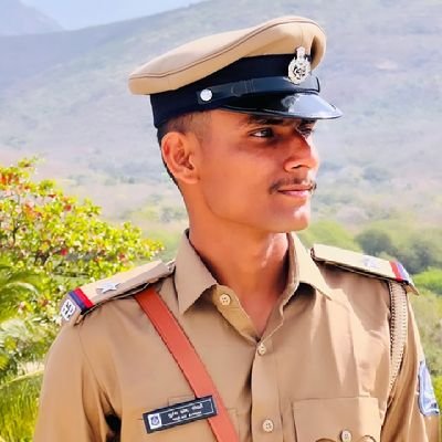 Assi..sub inspector Gujarat police 🚨 🙏🇮🇳Jai HIND🇮🇳
🇮🇳मेरा भारत महान 🇮🇳🙏