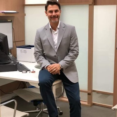 BariAnders94483's profile picture. Living A Life Of Ease