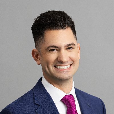 Meteorologist for News 12 Networks📺
Emmy Award Winning🏆
Cloud Guru☁
Weather Papi☔
Moodcast™ Master🤪
Foodie🍝
Cruise Life ⛴️ #LoyalToRoyal
Manhattanite🌇