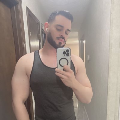 Alejo943's profile picture. 