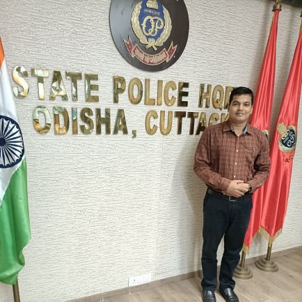 ASI(Communication) in Odisha Police. BTech in Electronics and Telecommunication.Diploma in Cyber Security.