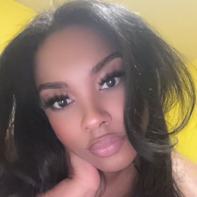new twitter : just a regular shmegular girl from Bosstown , 100% #ZOE🇭🇹 📍Bo$$town IG: @onebestever 💋 #ForeverFlee💙💙💙
