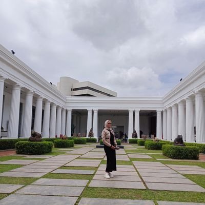 Hi_Indhh's profile picture. There are few people worth your tears; and they are the people who will not make you cry
 | BadmintonSupporter of INA