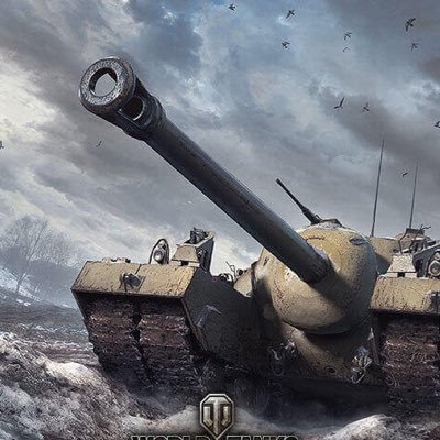 戦車乗ってます。