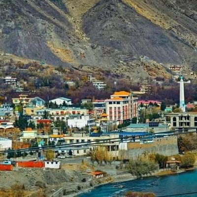 بیزارم از آن طاعتی که مرا به عجب آورد
بنده ای آن معصیتم مرا به عزر آورد