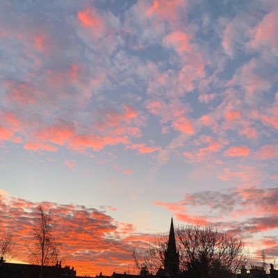 Loughborough gal in Edinburgh interested in mental health, womanhood & motherhood 🤎🦀 Art hist. @viscult Clin. Psych @EdinUniHealth