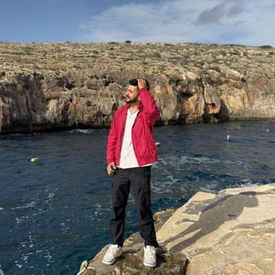 Sreerajshaji71's profile picture. Barca❤️💙 |
KBFC💛| 24 |
🇮🇳➡️🇩🇪