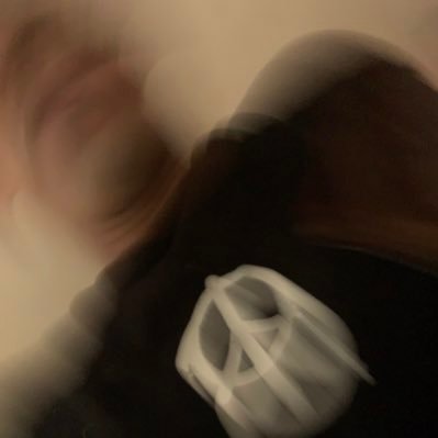 bree_dim's profile picture. b